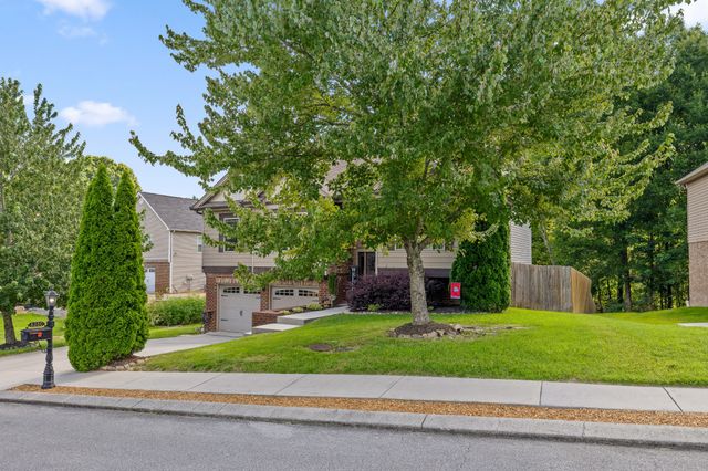 8380 Midwestern Drive, Hixson, TN 37343