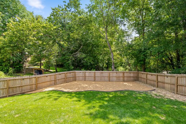 8380 Midwestern Drive, Hixson, TN 37343