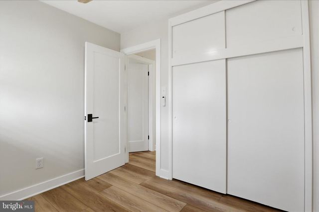 14801 CARLBERN DR, Centreville, VA 20120