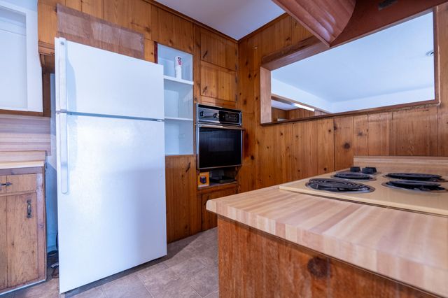 138 Sam Lee Drive, Weaverville, CA 96093