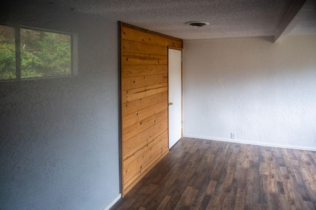 138 Sam Lee Drive, Weaverville, CA 96093