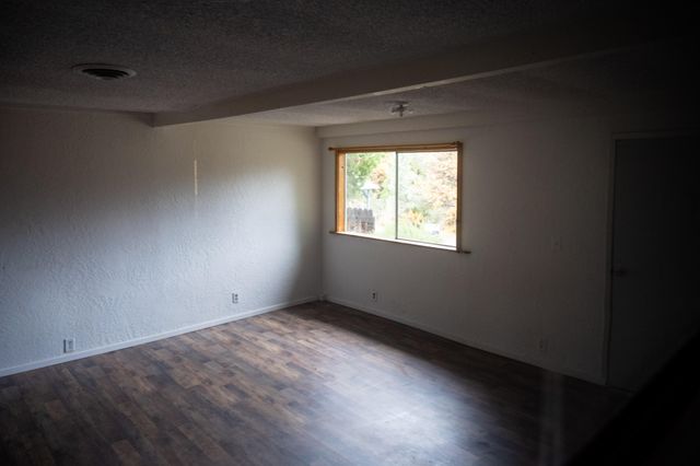 138 Sam Lee Drive, Weaverville, CA 96093