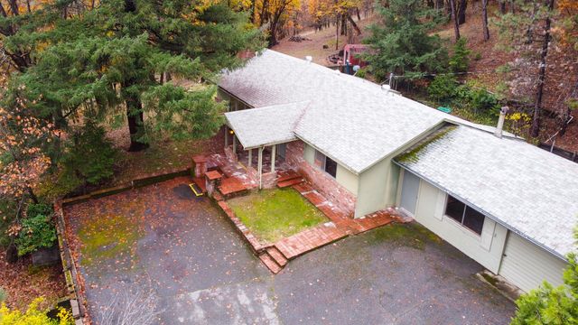 138 Sam Lee Drive, Weaverville, CA 96093