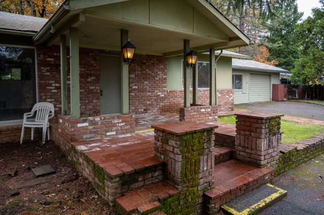 138 Sam Lee Drive, Weaverville, CA 96093