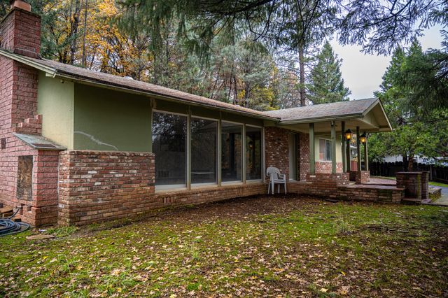 138 Sam Lee Drive, Weaverville, CA 96093