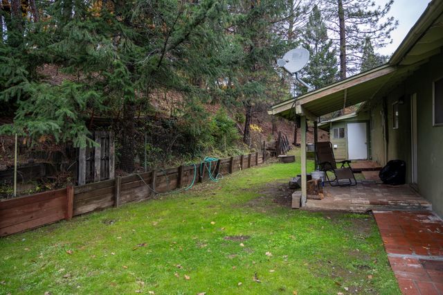 138 Sam Lee Drive, Weaverville, CA 96093