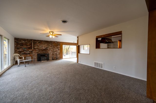 138 Sam Lee Drive, Weaverville, CA 96093