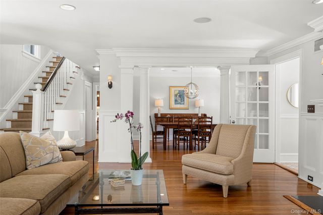 25 Huguenot Drive, Larchmont, NY 10538