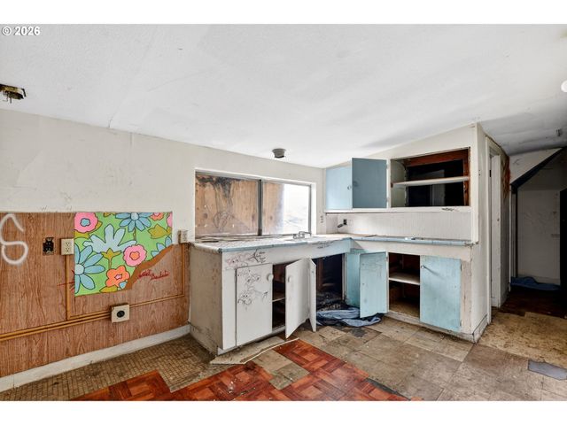 5829 Se BOISE St, Portland, OR 97206