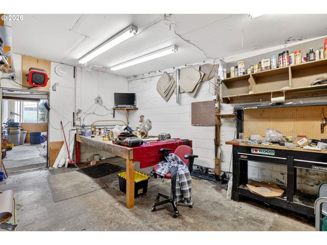 5829 Se BOISE St, Portland, OR 97206