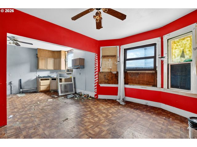 5829 Se BOISE St, Portland, OR 97206