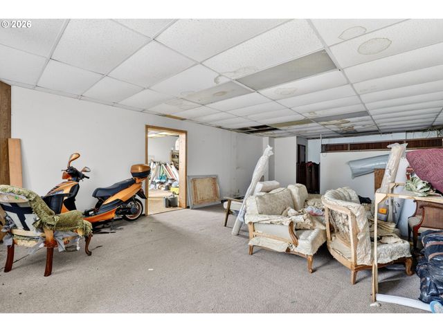 5829 Se BOISE St, Portland, OR 97206