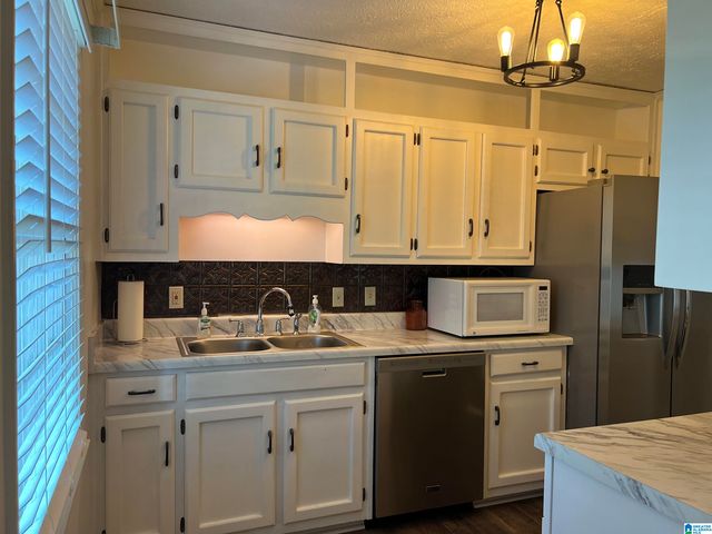 1143 SHADY LANE CIRCLE, Talladega, AL 35160