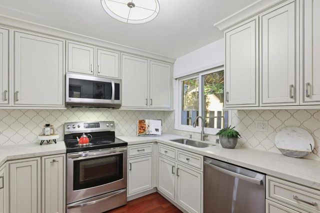 768 Stonegate Drive, South San Francisco, CA 94080