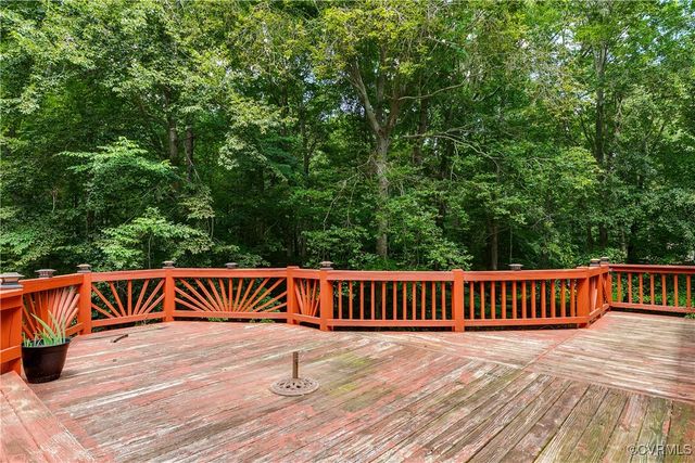 9330 Raven Wing Dr, Chesterfield, VA 23832