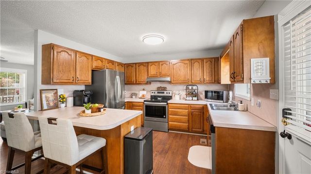 108 Larkspur Lane, Thomasville, NC 27360