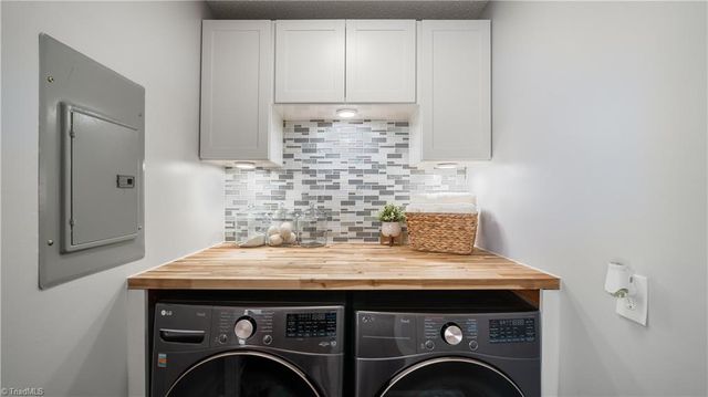 108 Larkspur Lane, Thomasville, NC 27360