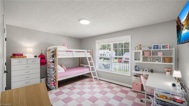 108 Larkspur Lane, Thomasville, NC 27360