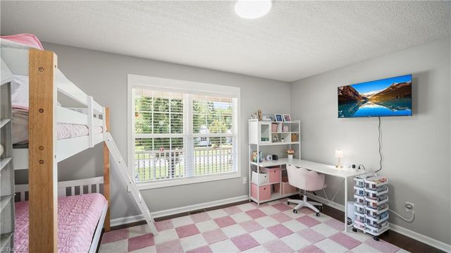108 Larkspur Lane, Thomasville, NC 27360
