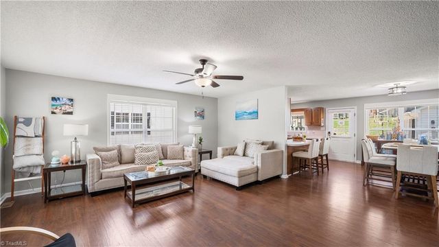 108 Larkspur Lane, Thomasville, NC 27360