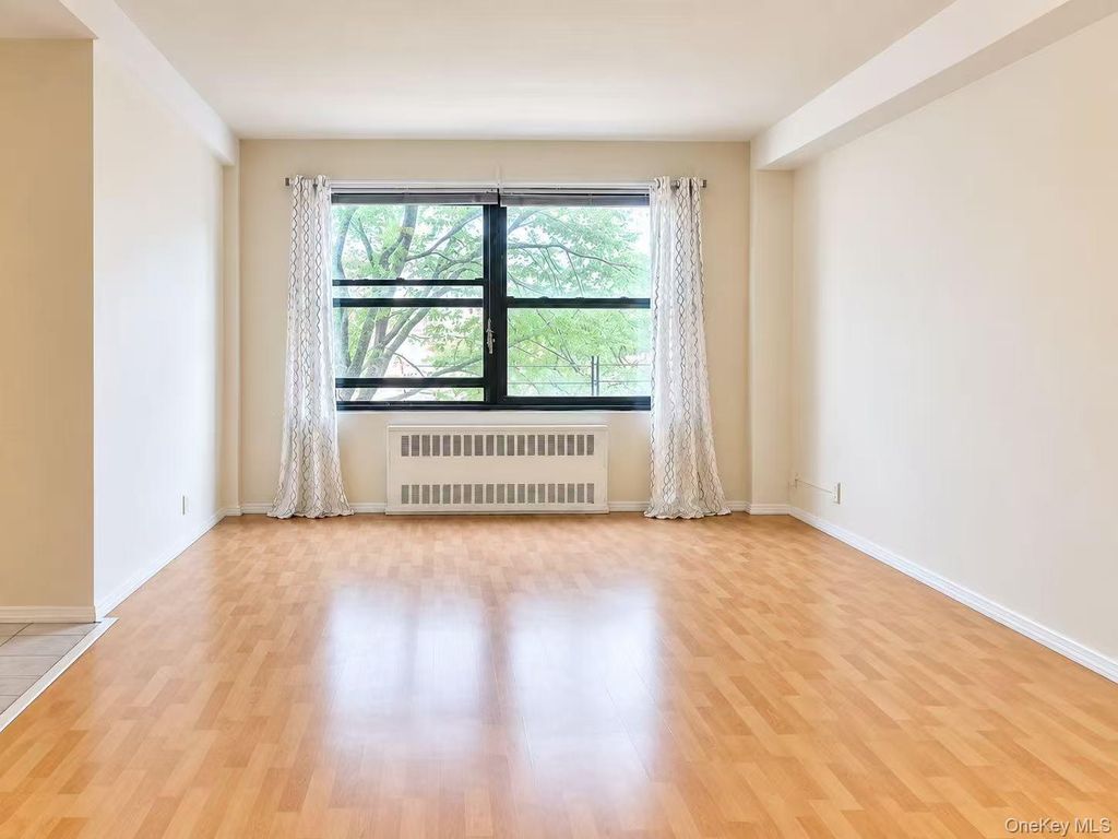 99-60 63rd Road 5W, Rego Park, NY 11374 — photo 3