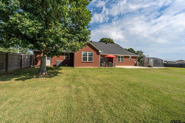 22206 Ellis Dr, Chandler, TX 75758