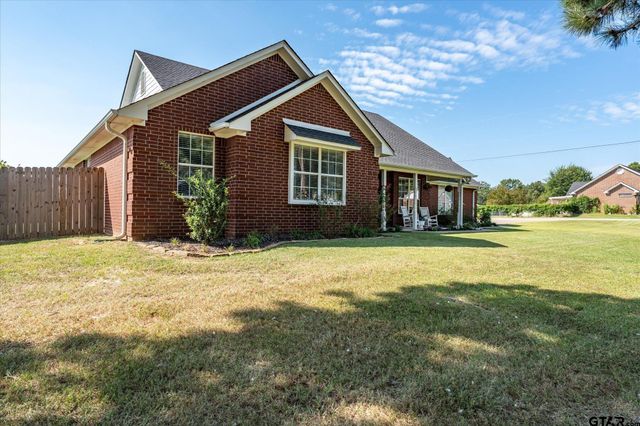 22206 Ellis Dr, Chandler, TX 75758