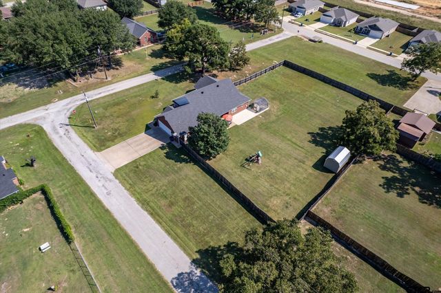 22206 Ellis Dr, Chandler, TX 75758