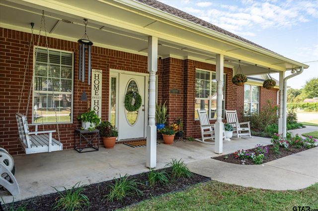 22206 Ellis Dr, Chandler, TX 75758