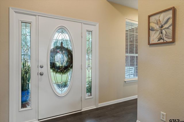 22206 Ellis Dr, Chandler, TX 75758