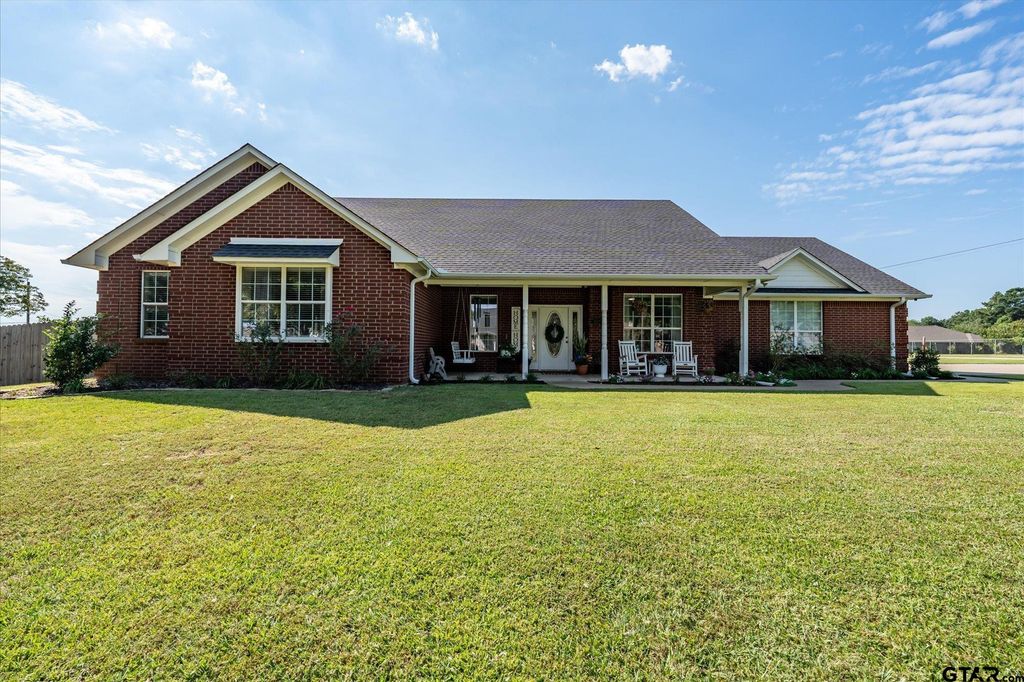 22206 Ellis Dr, Chandler, TX 75758