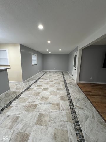 7638 E 37th Place, Indianapolis, IN 46226