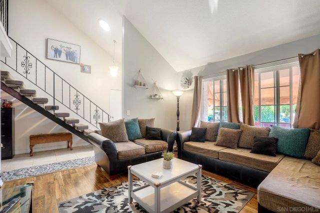 12543 Via Diego, San Diego, CA 92040