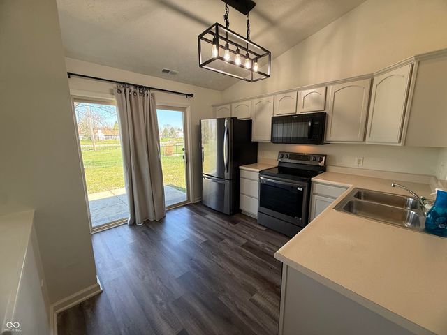 6018 Riva Ridge Drive, Indianapolis, IN 46237