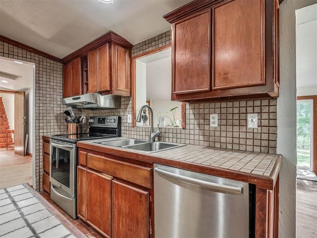 601 SE 108th Avenue, Norman, OK 73026