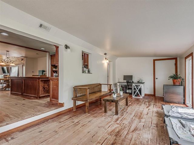 601 SE 108th Avenue, Norman, OK 73026