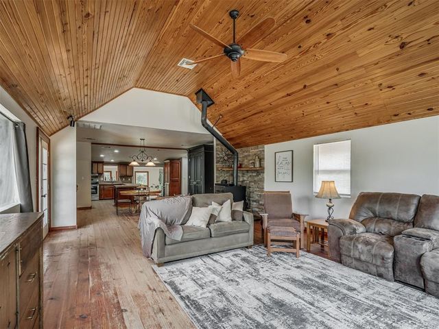 601 SE 108th Avenue, Norman, OK 73026