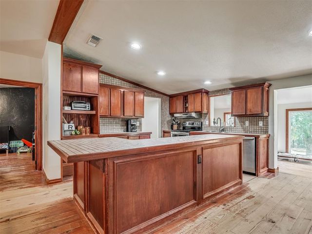 601 SE 108th Avenue, Norman, OK 73026