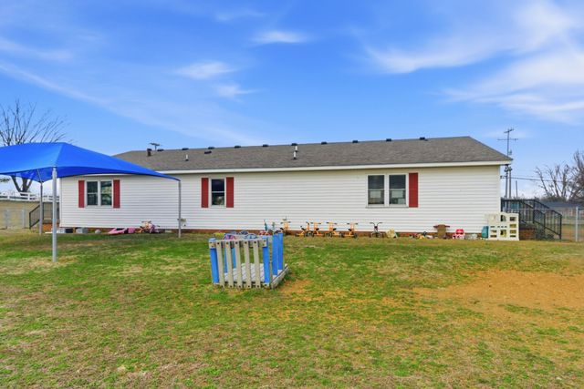 609 Hwy 52E, Portland, TN 37148