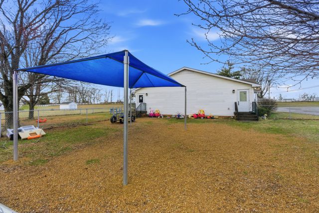 609 Hwy 52E, Portland, TN 37148