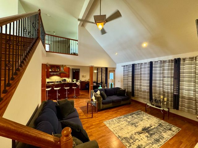 9204 Wright Street, Merrillville, IN 46410