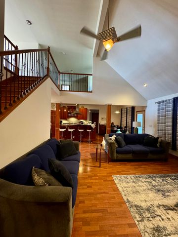 9204 Wright Street, Merrillville, IN 46410