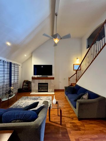 9204 Wright Street, Merrillville, IN 46410