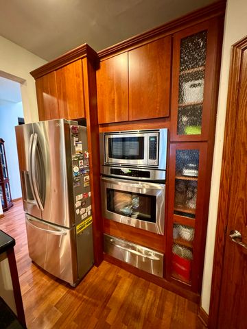 9204 Wright Street, Merrillville, IN 46410