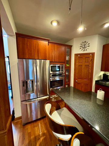 9204 Wright Street, Merrillville, IN 46410