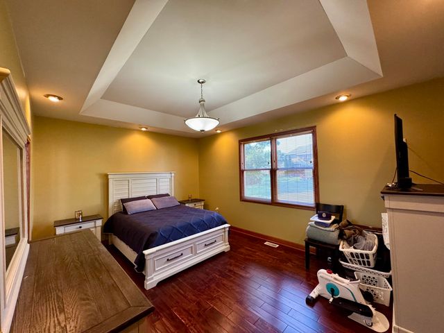 9204 Wright Street, Merrillville, IN 46410