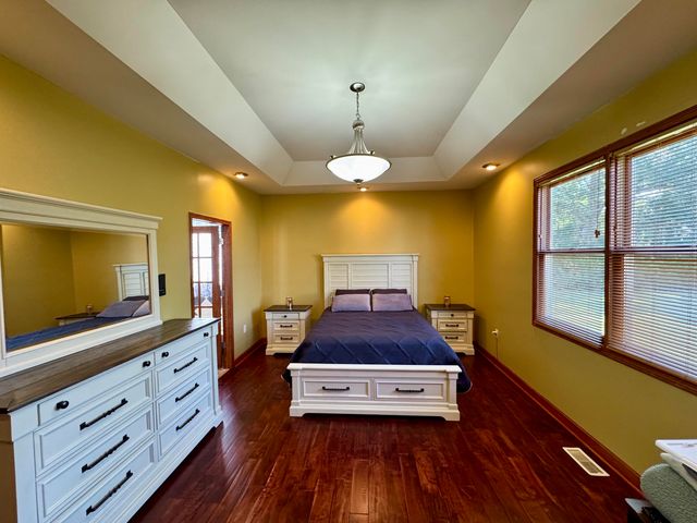 9204 Wright Street, Merrillville, IN 46410