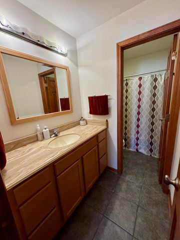 9204 Wright Street, Merrillville, IN 46410