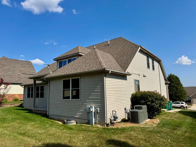 9204 Wright Street, Merrillville, IN 46410