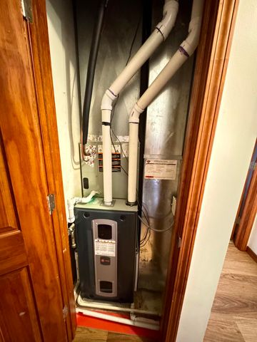 9204 Wright Street, Merrillville, IN 46410